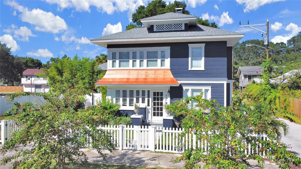Photo of 614 8th Street N, St Petersburg, FL 33701 (MLS # TB8438625)