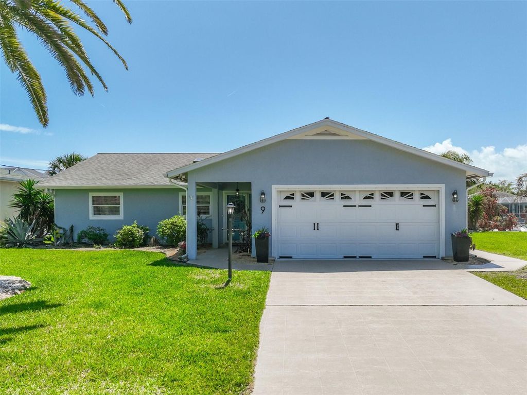 Photo of 9 Collingville Court, Palm Coast, FL 32137 (MLS # FC317322)