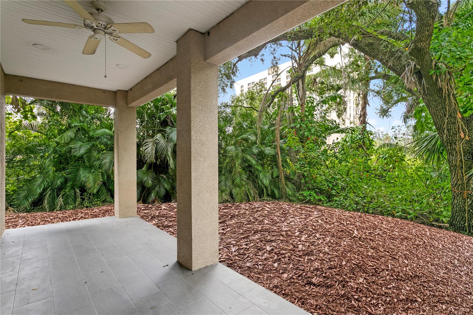 PALMA CEIA PARK - Residential Lease