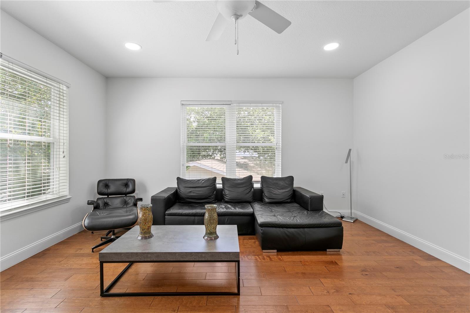 PALMA CEIA PARK - Residential Lease