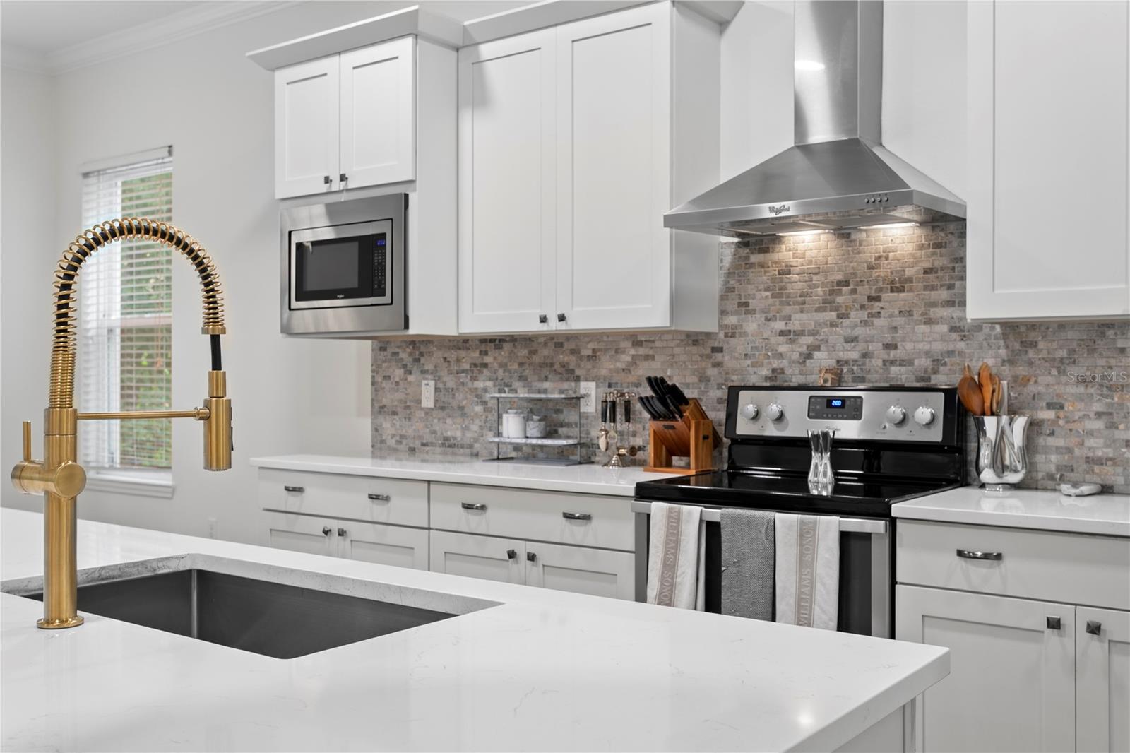 PALMA CEIA PARK - Residential Lease