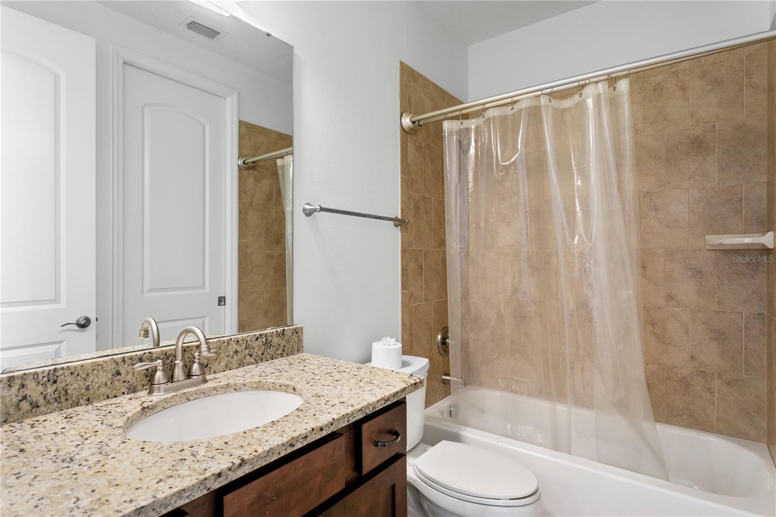 PALMA CEIA PARK - Residential Lease