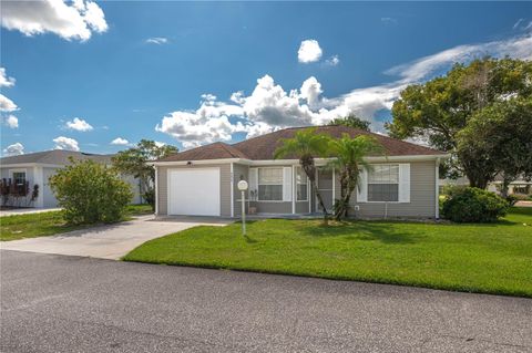 A home in LAKE WALES