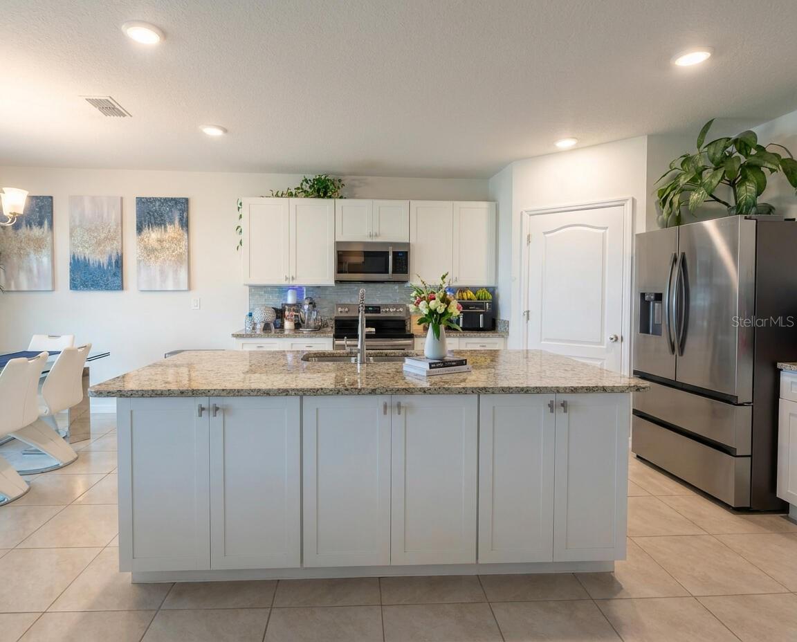 CANOPY WALK PH 2 - Residential