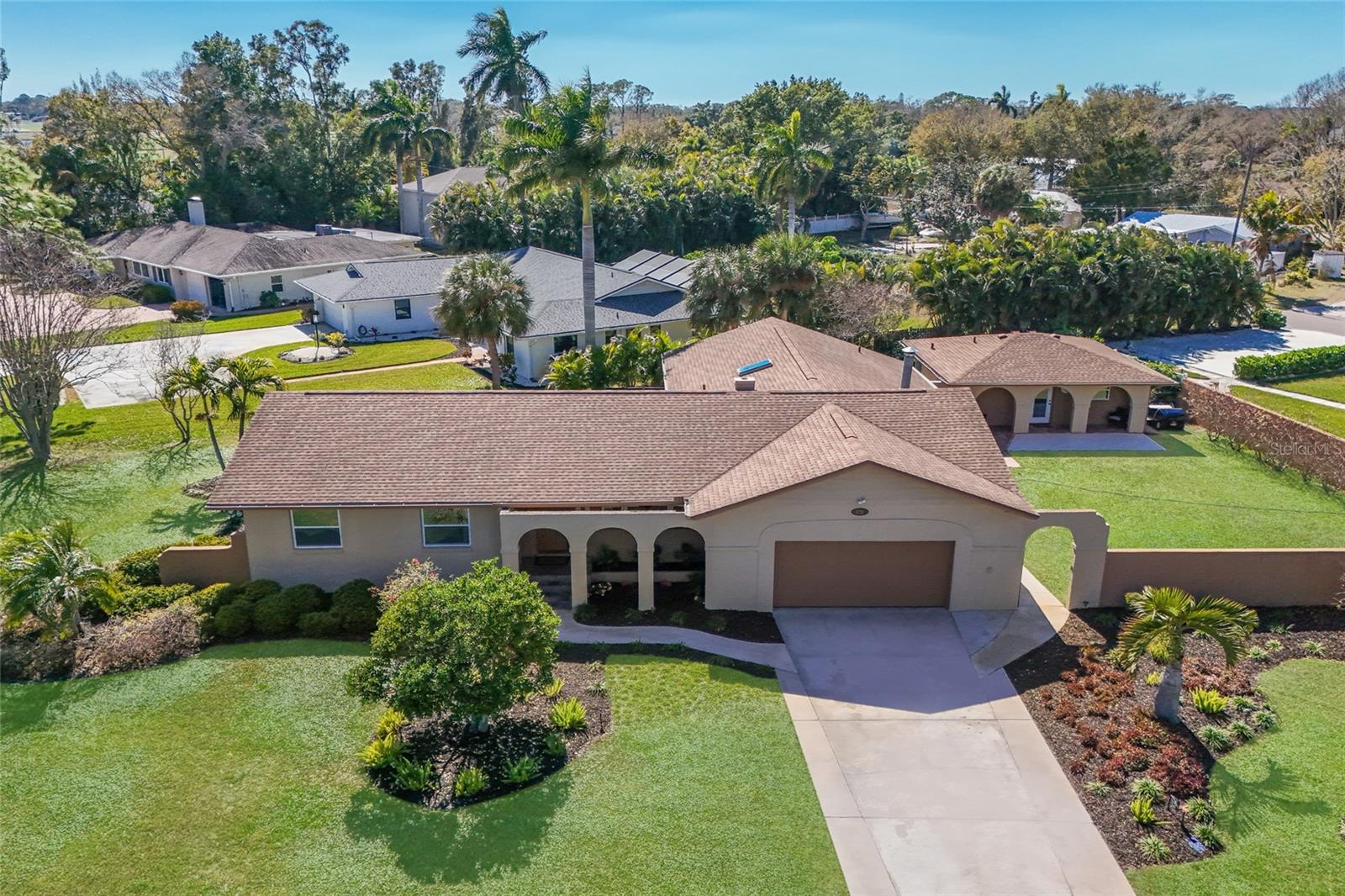 GOLF CLUB ESTATES - Residential