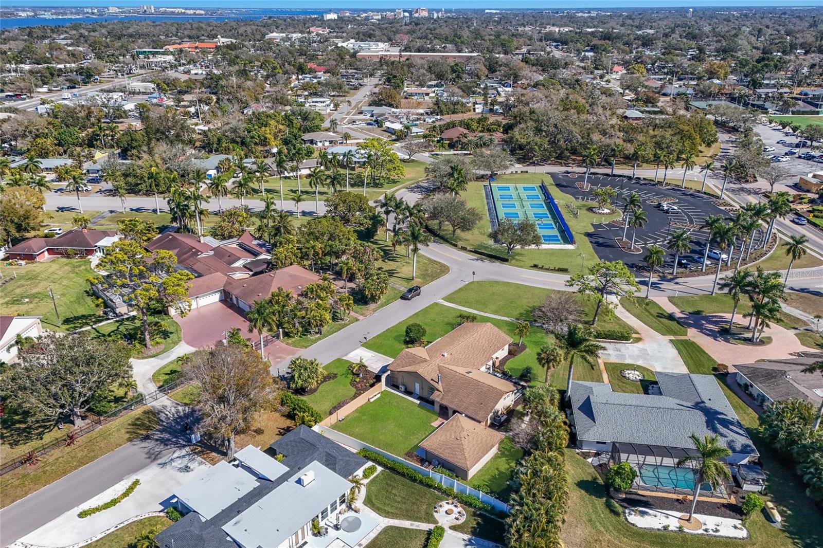 GOLF CLUB ESTATES - Residential