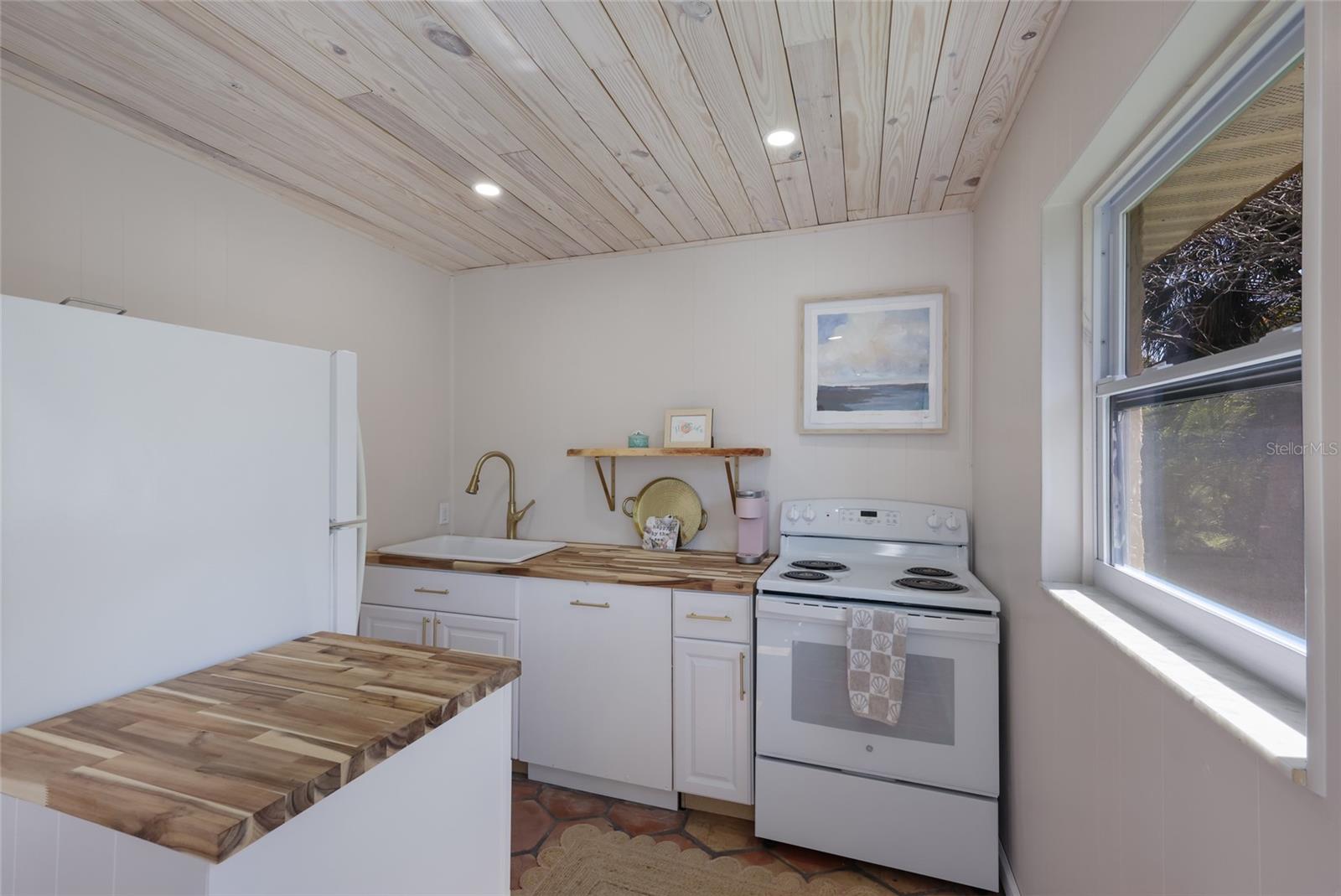 GOLF CLUB ESTATES - Residential