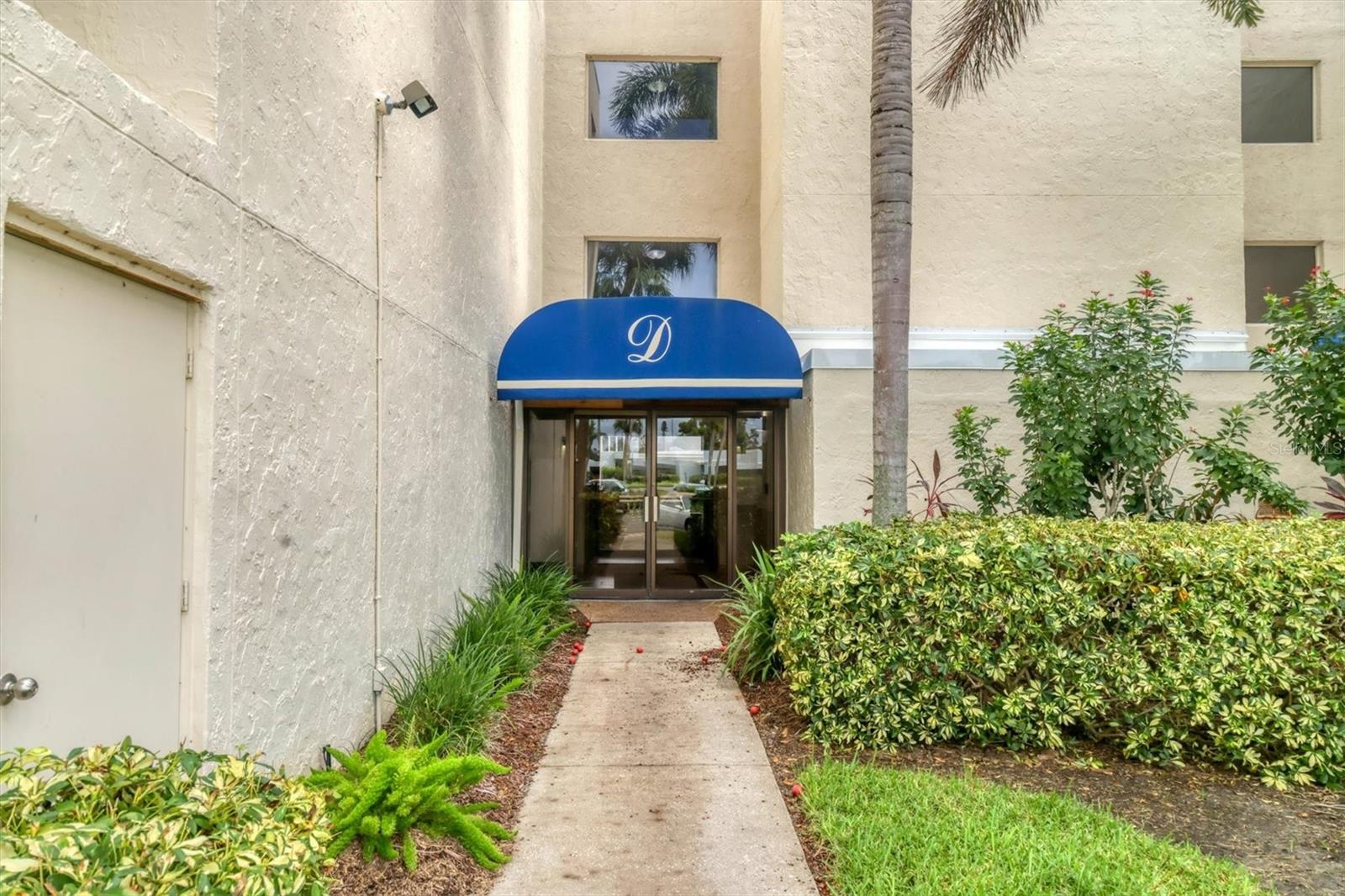 EL CONQUISTADOR VILLAGE 1 SEC 4 - Residential