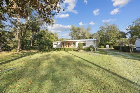 Photo of 100 Waterway Avenue, Satsuma, FL 32189 (MLS # GC537787)