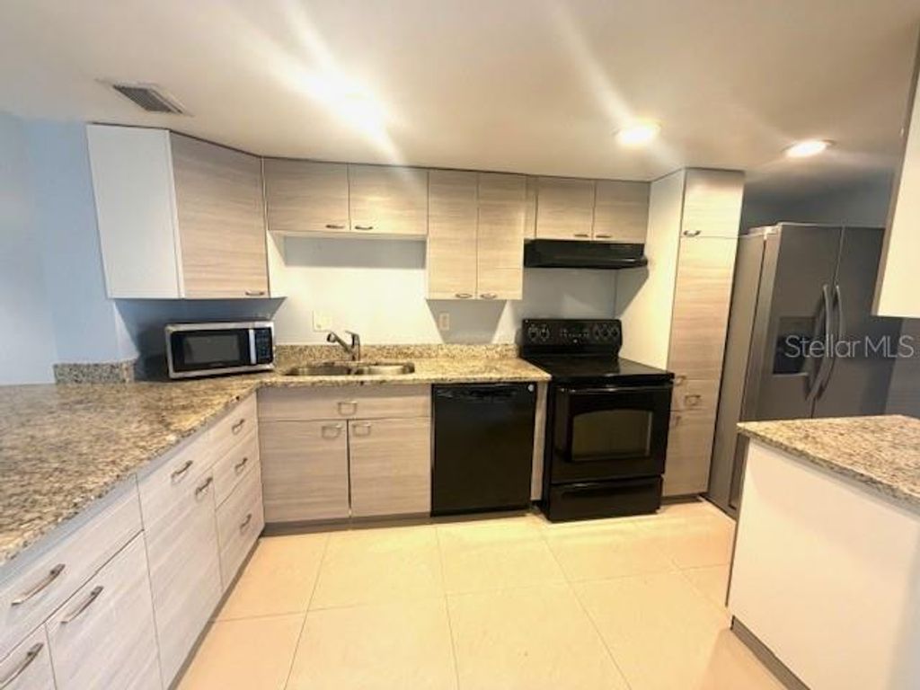 Photo of 5341 Indian Creek Drive #B, Orlando, FL 32811 (MLS # S5142874)