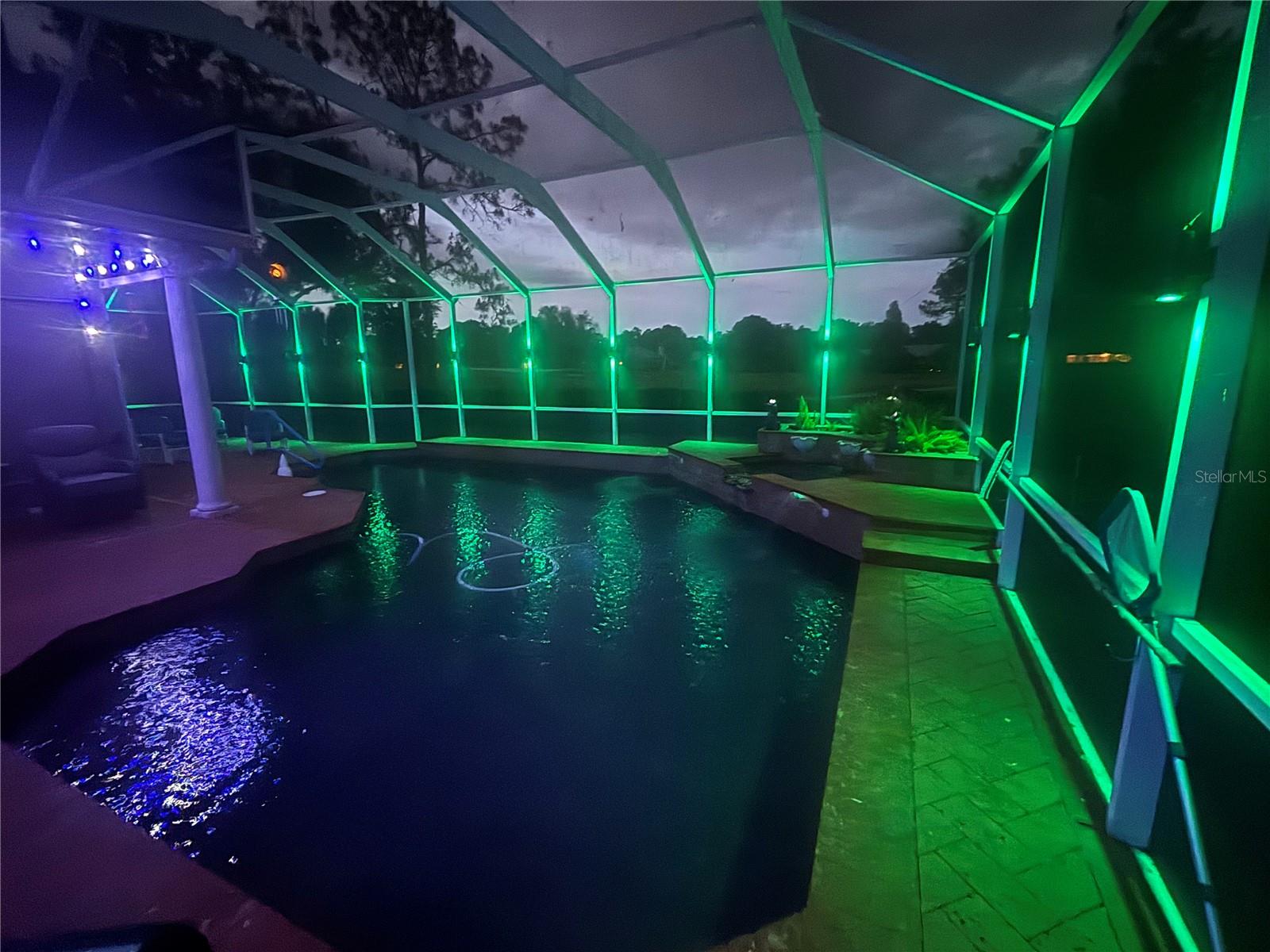 RIVER HILLS COUNTRY CLUB PH - Residential