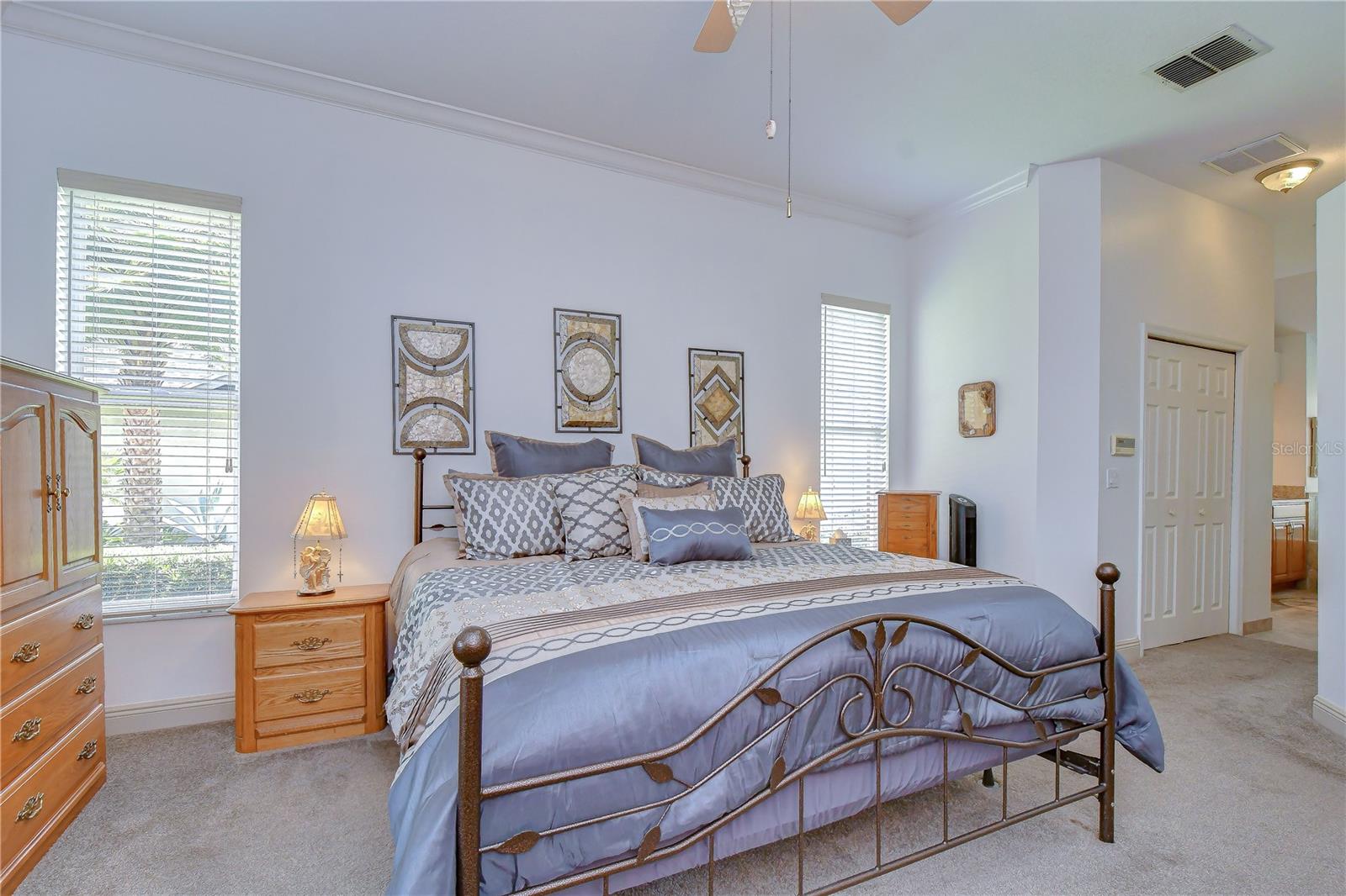 RIVER HILLS COUNTRY CLUB PH - Residential