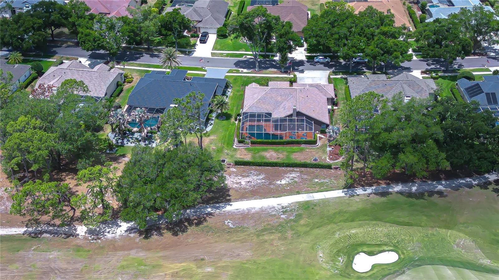 RIVER HILLS COUNTRY CLUB PH - Residential
