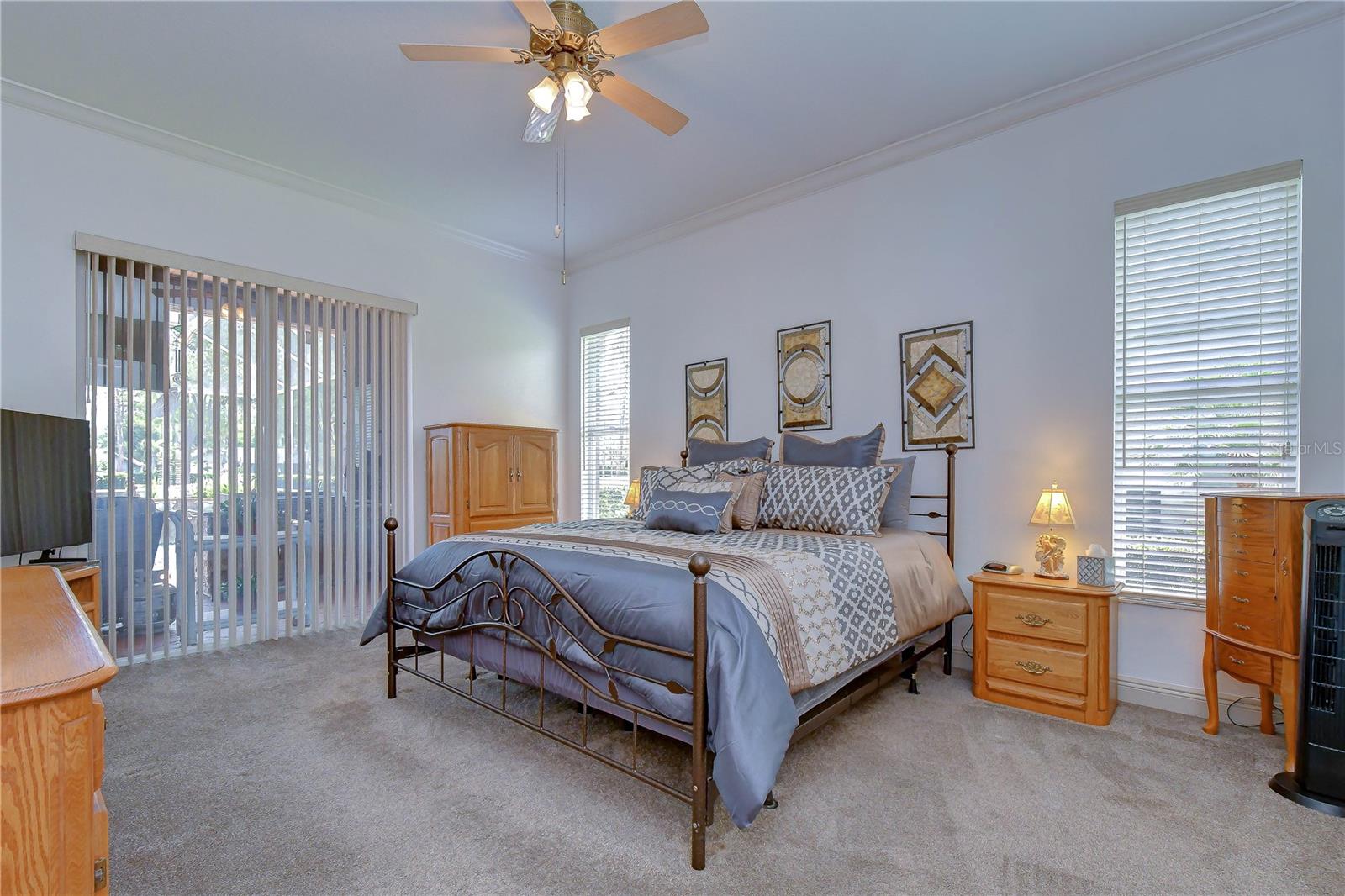 RIVER HILLS COUNTRY CLUB PH - Residential