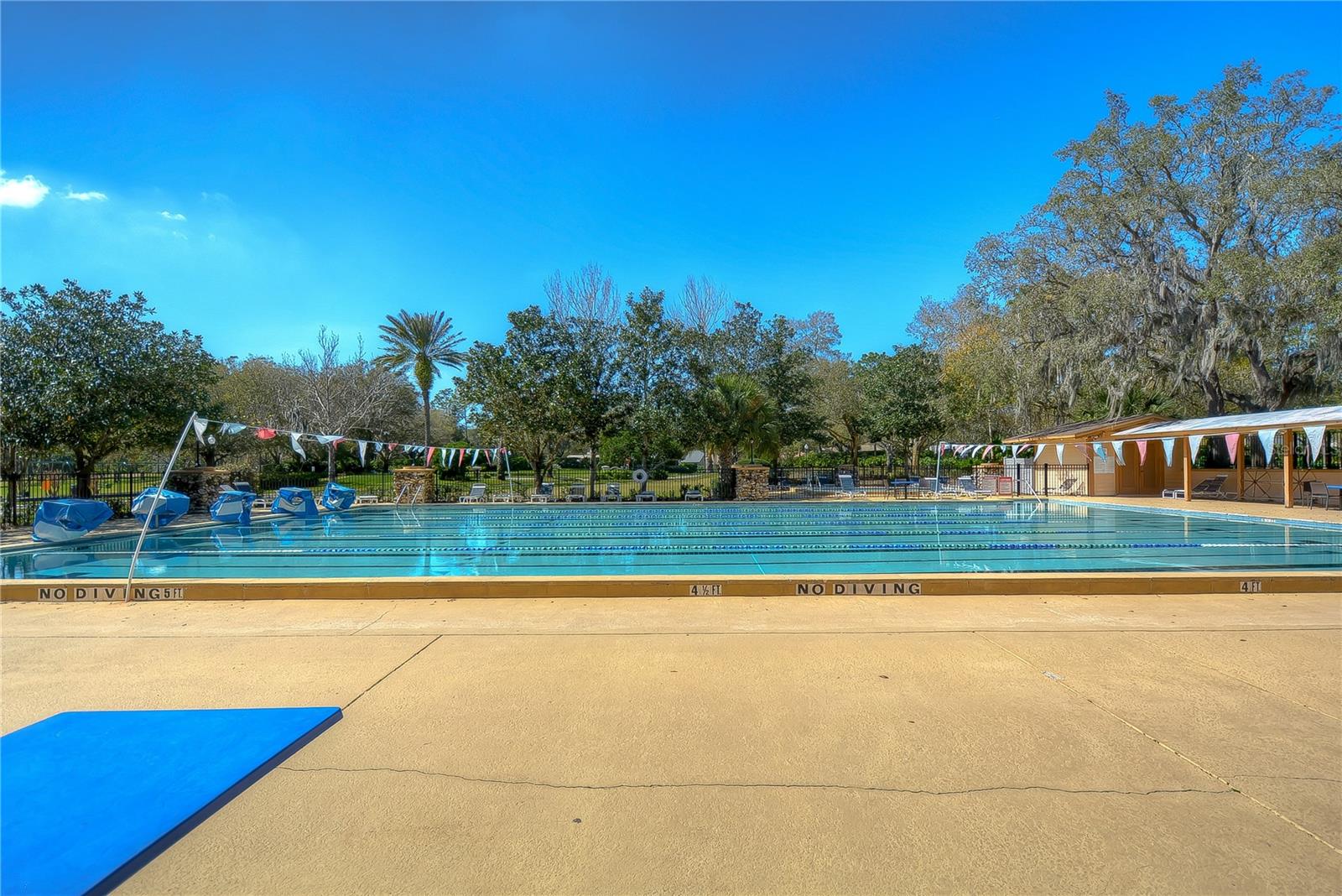 RIVER HILLS COUNTRY CLUB PH - Residential