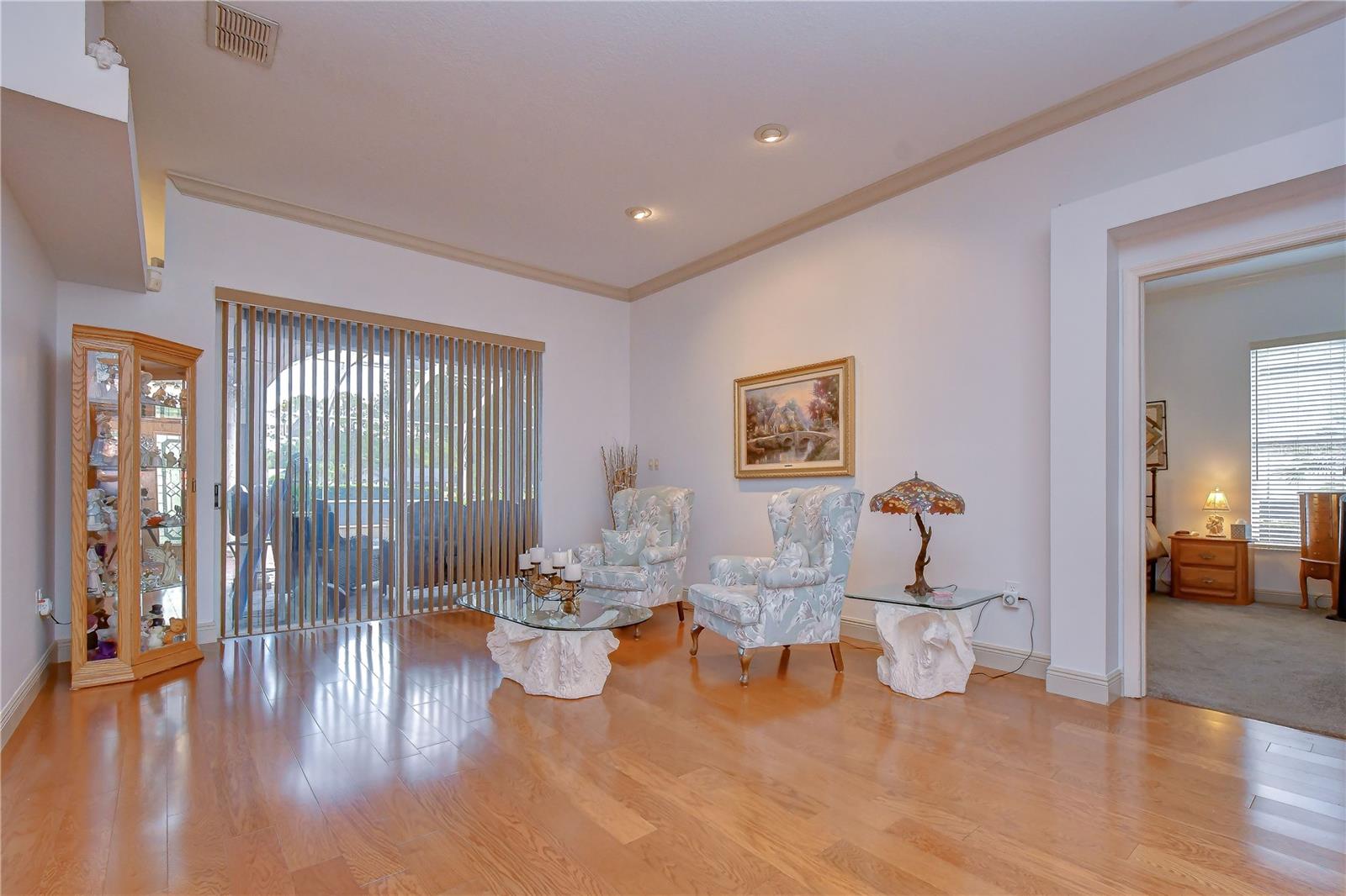 RIVER HILLS COUNTRY CLUB PH - Residential