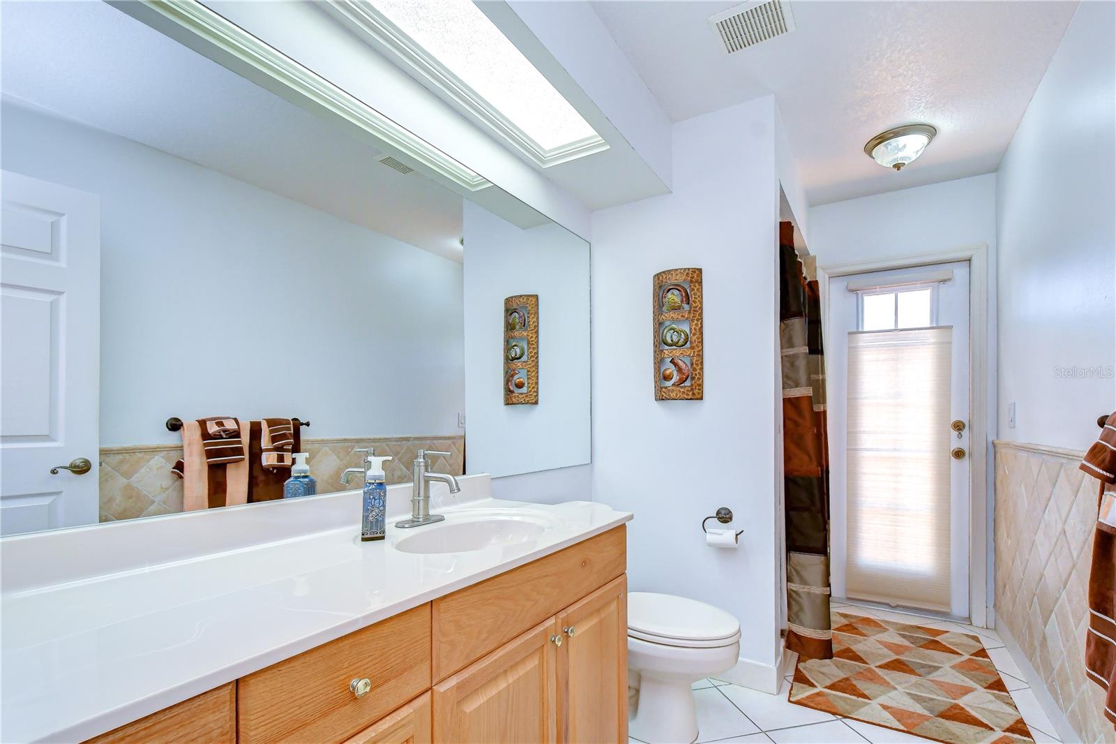 RIVER HILLS COUNTRY CLUB PH - Residential