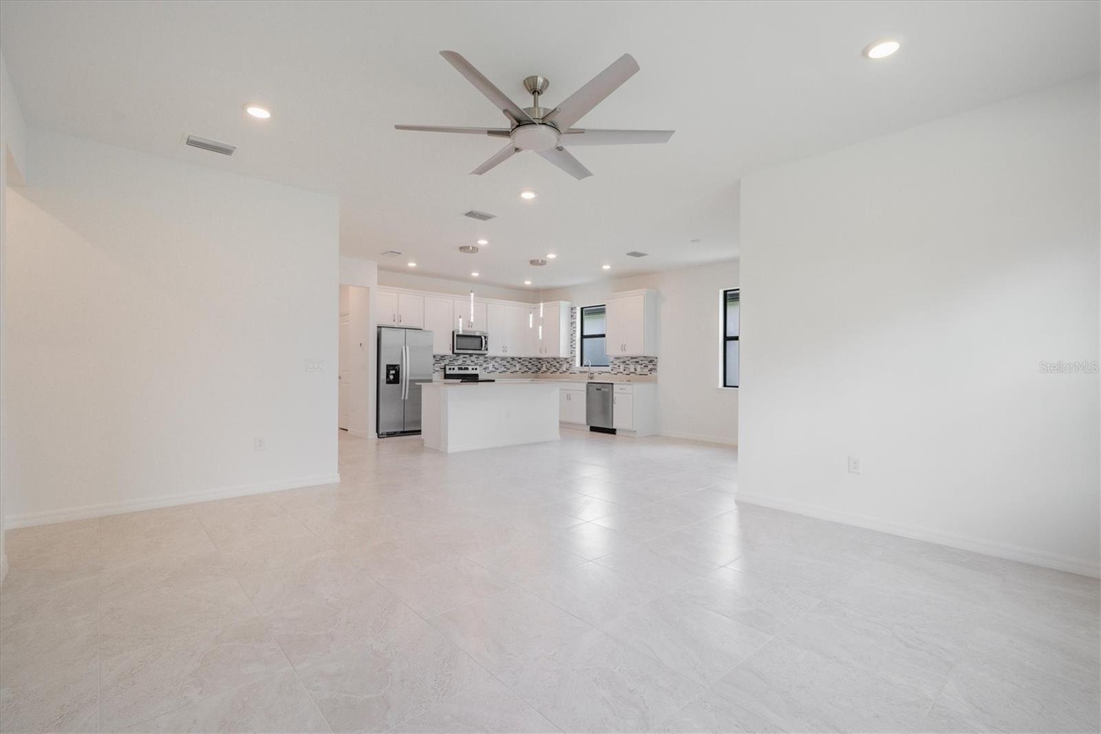 CEDAR GROVE AT WOODLANDS - Residential