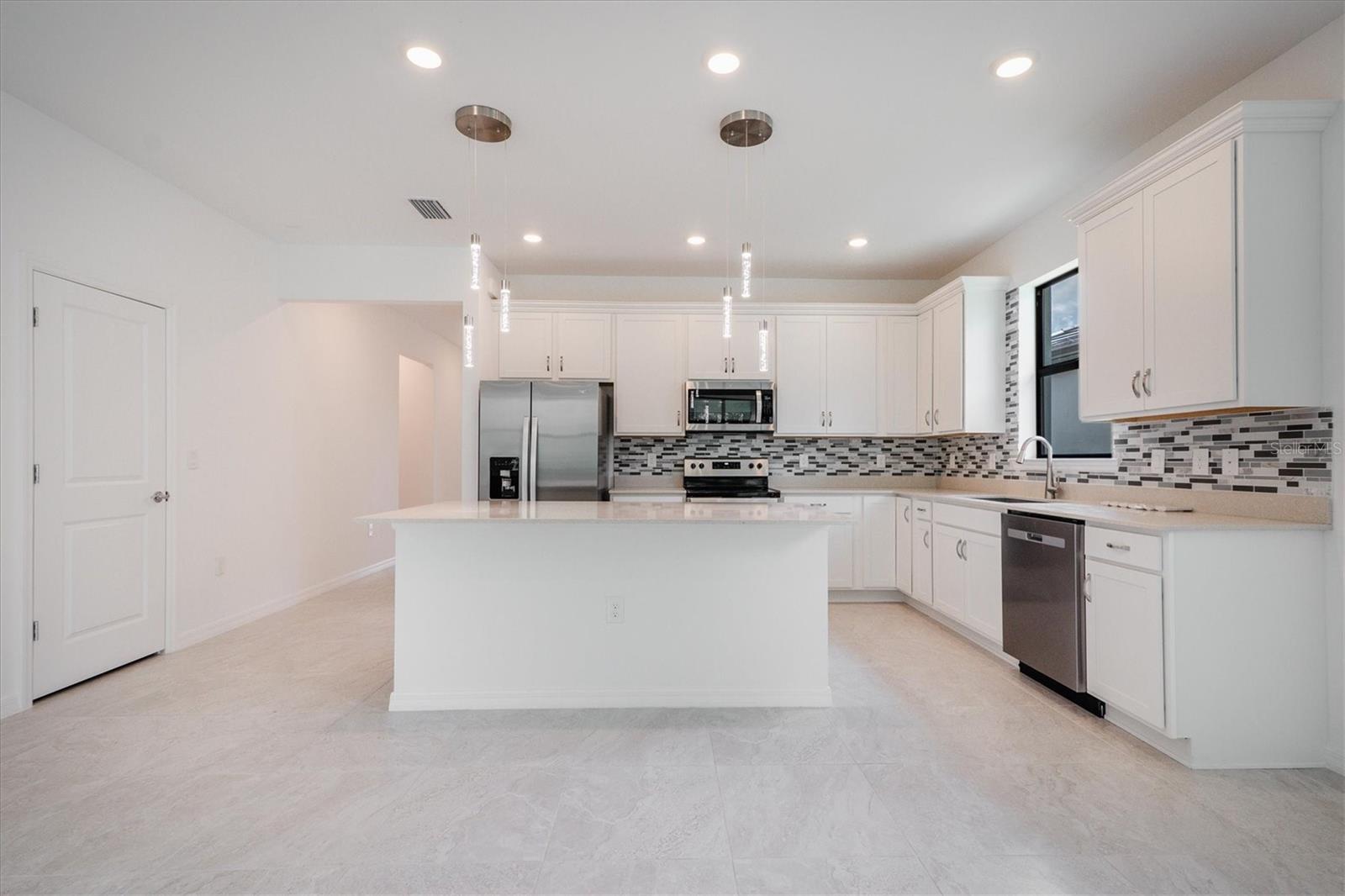 CEDAR GROVE AT WOODLANDS - Residential