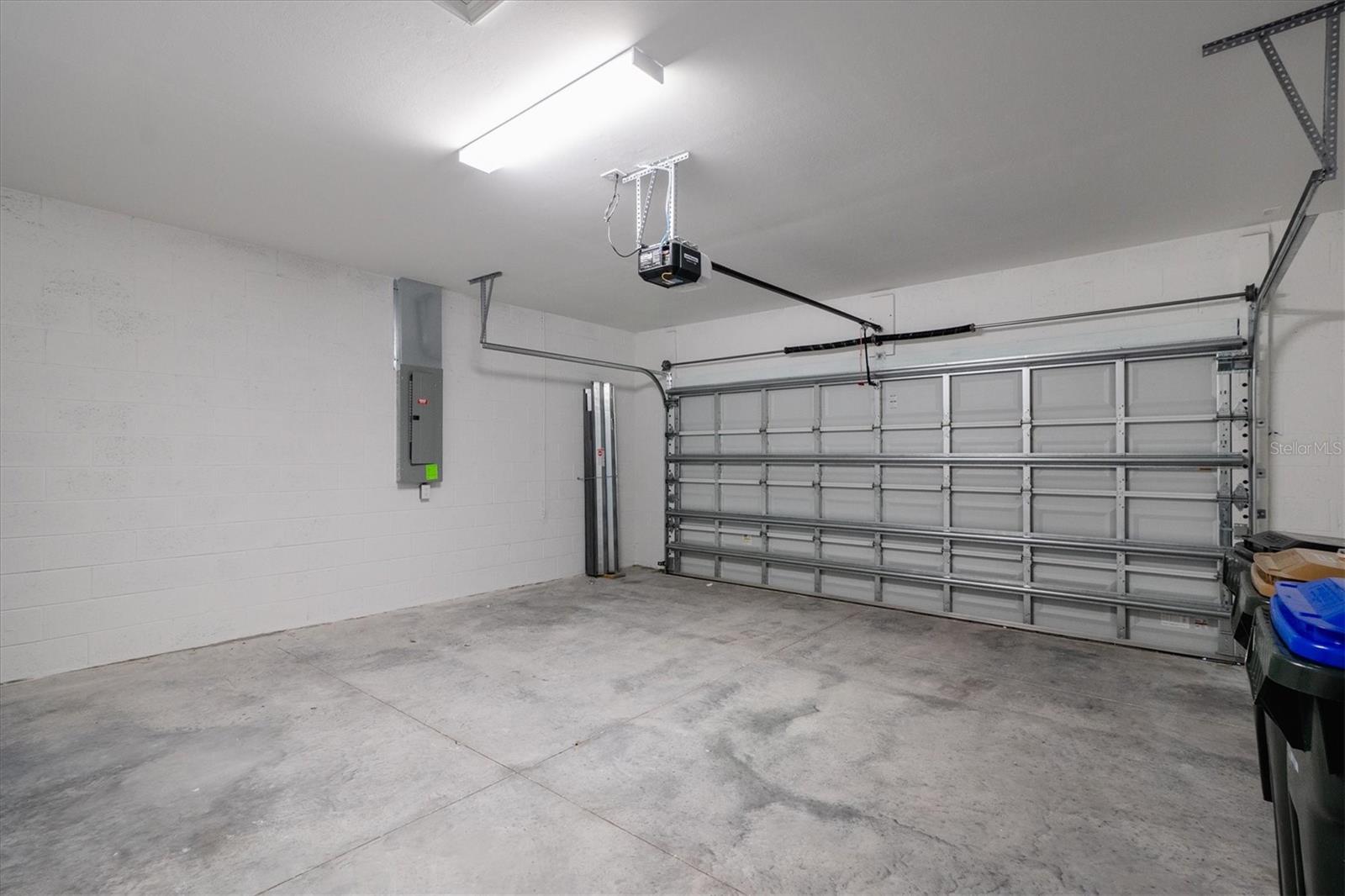 CEDAR GROVE AT WOODLANDS - Residential