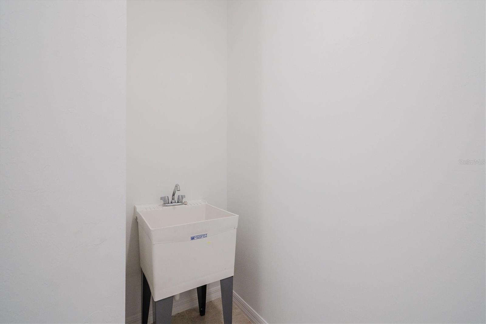 CEDAR GROVE AT WOODLANDS - Residential