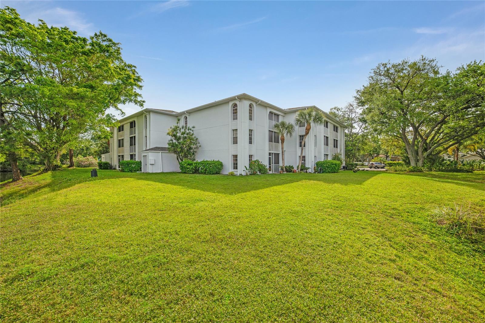 6304 POINTE WEST BOULEVARD A102