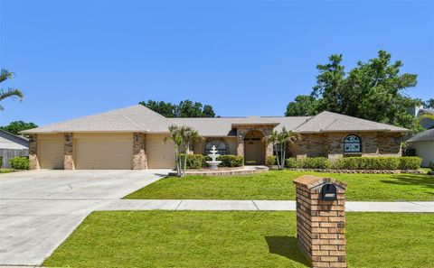 Photo of 2914 Timber Knoll Drive, Valrico, FL 33596 (MLS # TB8377329)