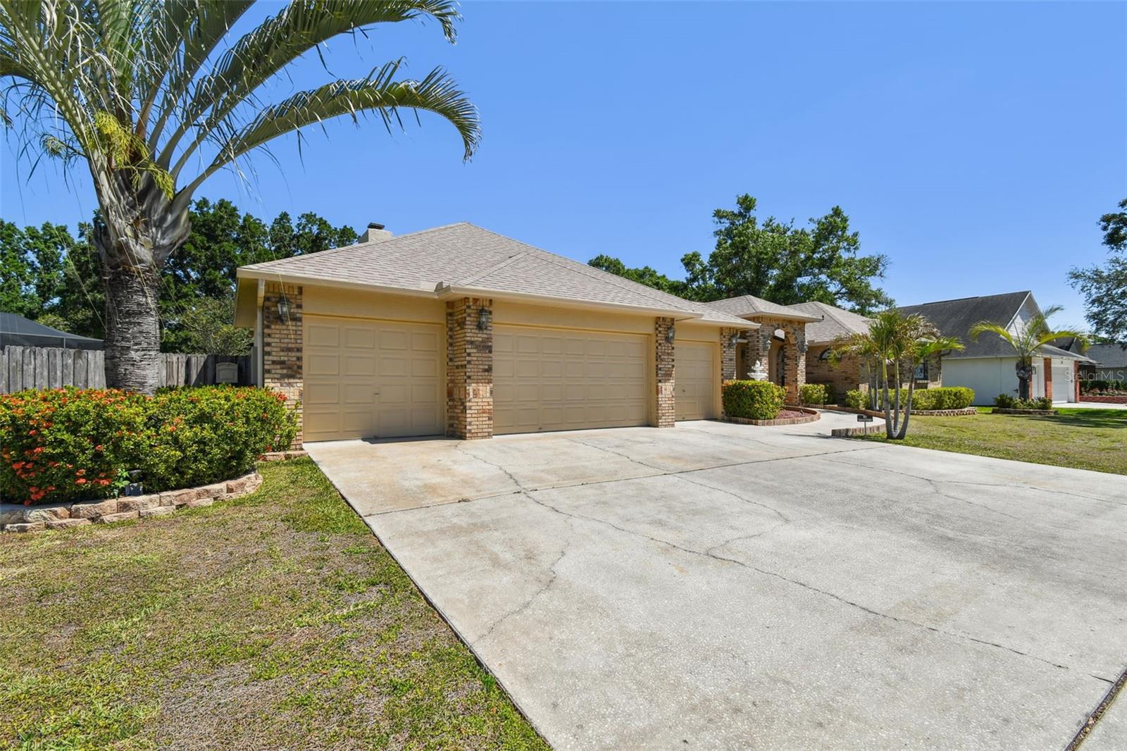2914 TIMBER KNOLL DRIVE