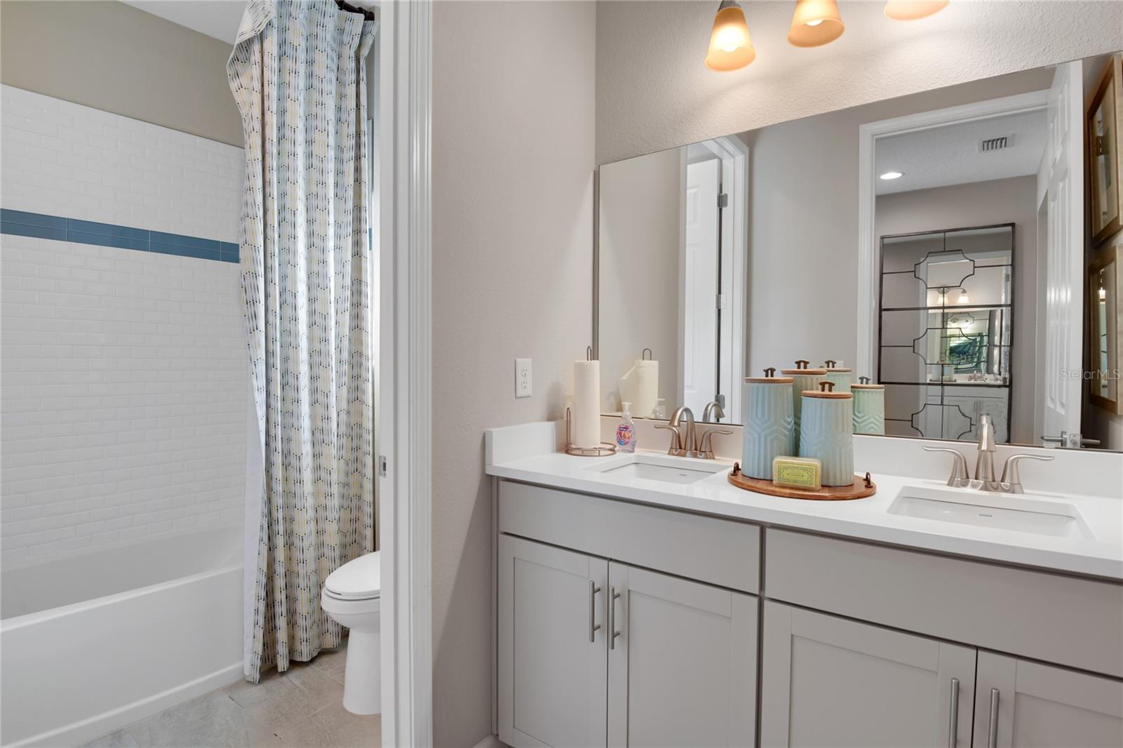 SEMINOLE PALMS - Residential