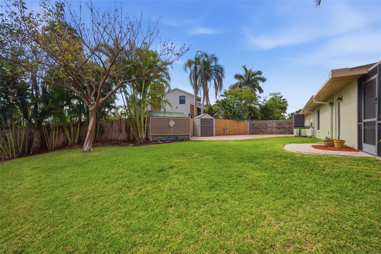 APOLLO BEACH UNIT TWO - Residential