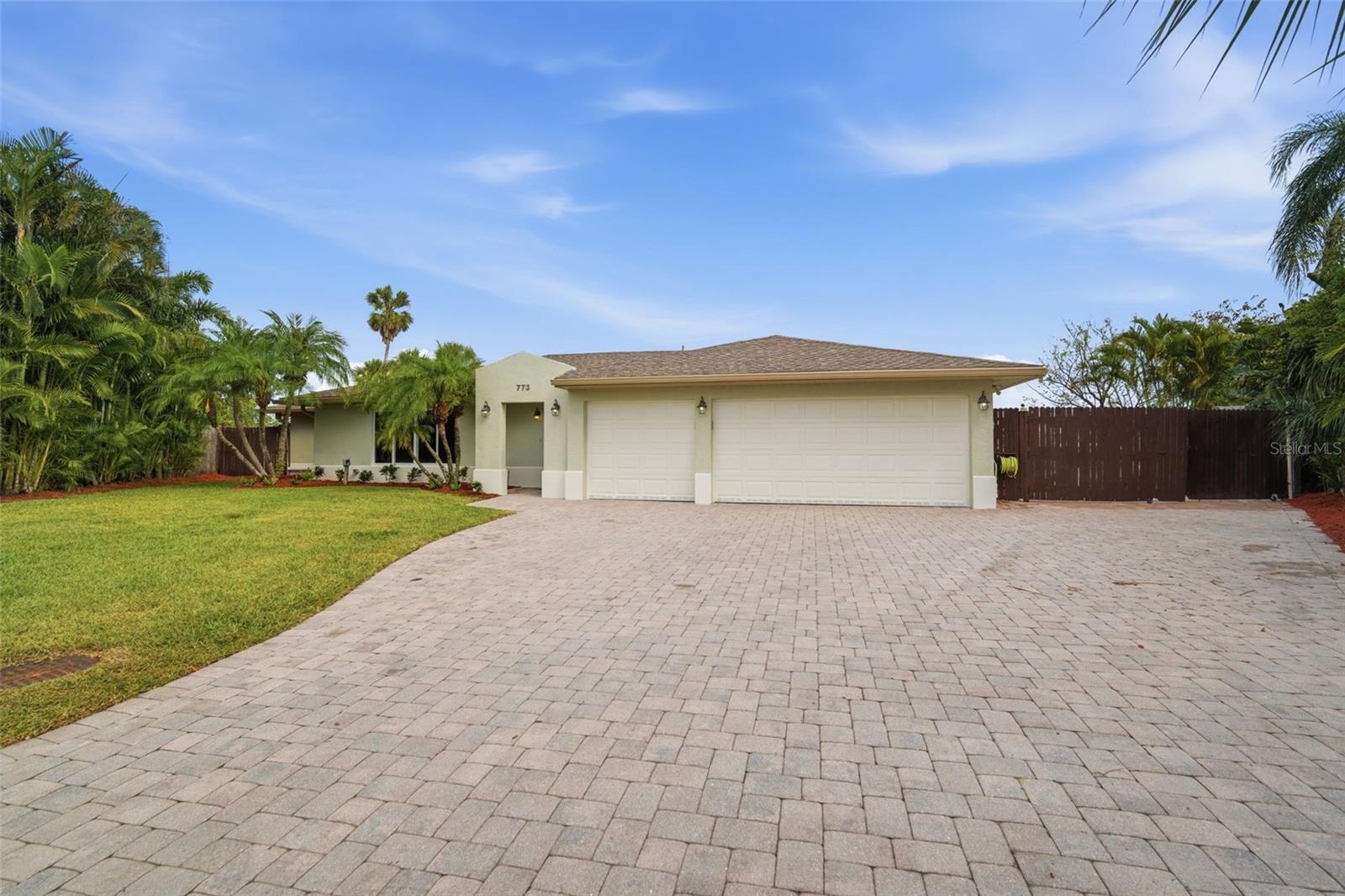 APOLLO BEACH UNIT TWO - Residential