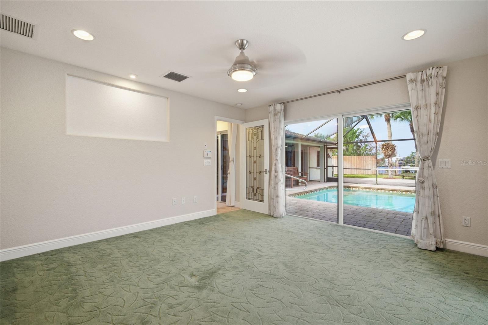 APOLLO BEACH UNIT TWO - Residential