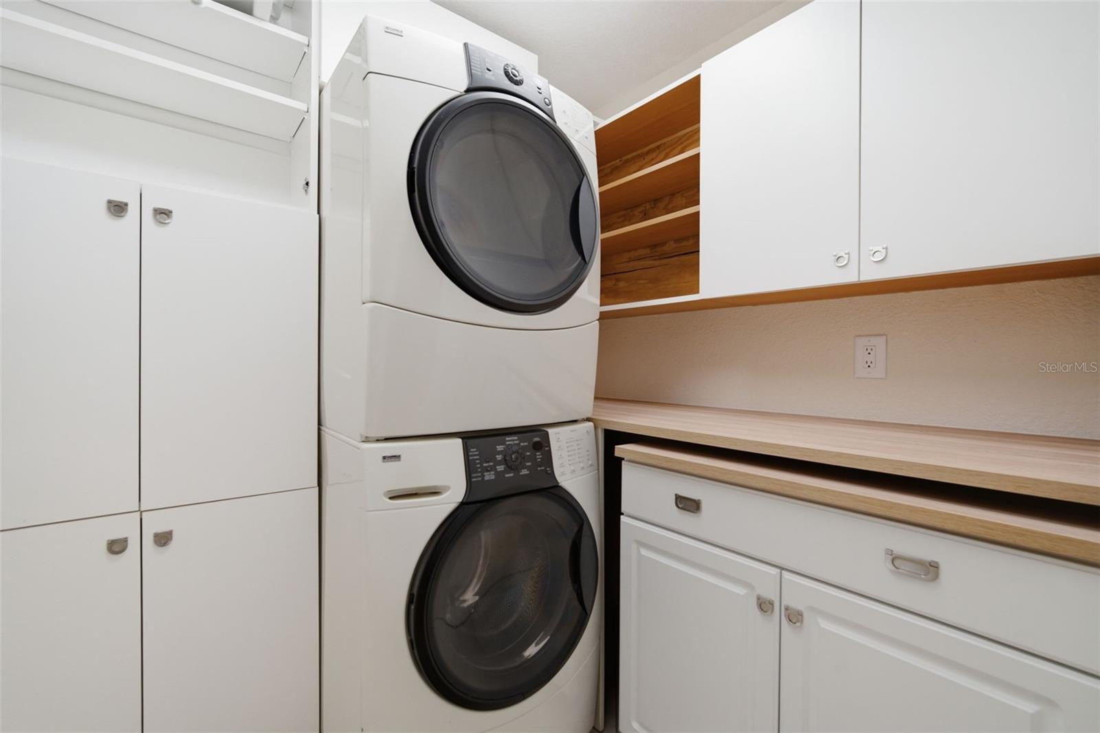 APOLLO BEACH UNIT TWO - Residential