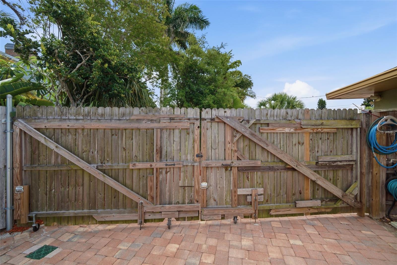 APOLLO BEACH UNIT TWO - Residential