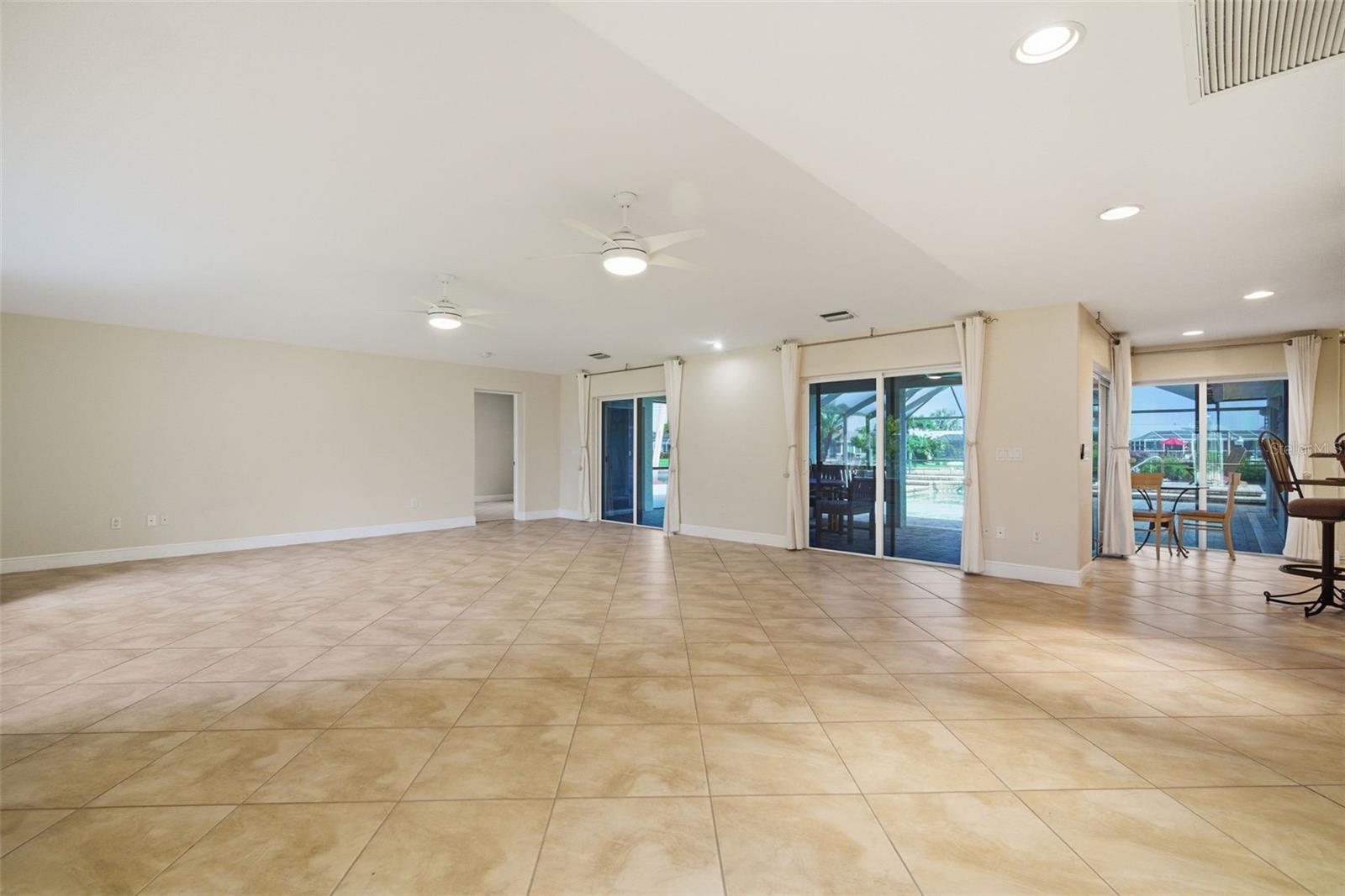 APOLLO BEACH UNIT TWO - Residential