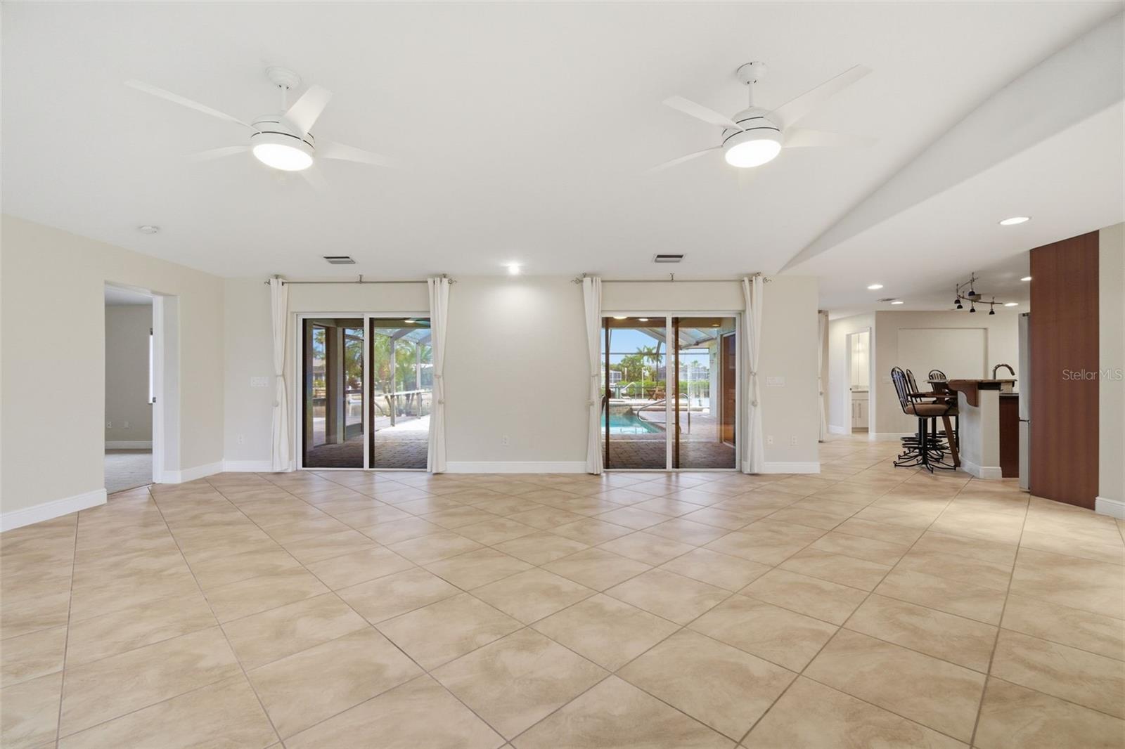 APOLLO BEACH UNIT TWO - Residential