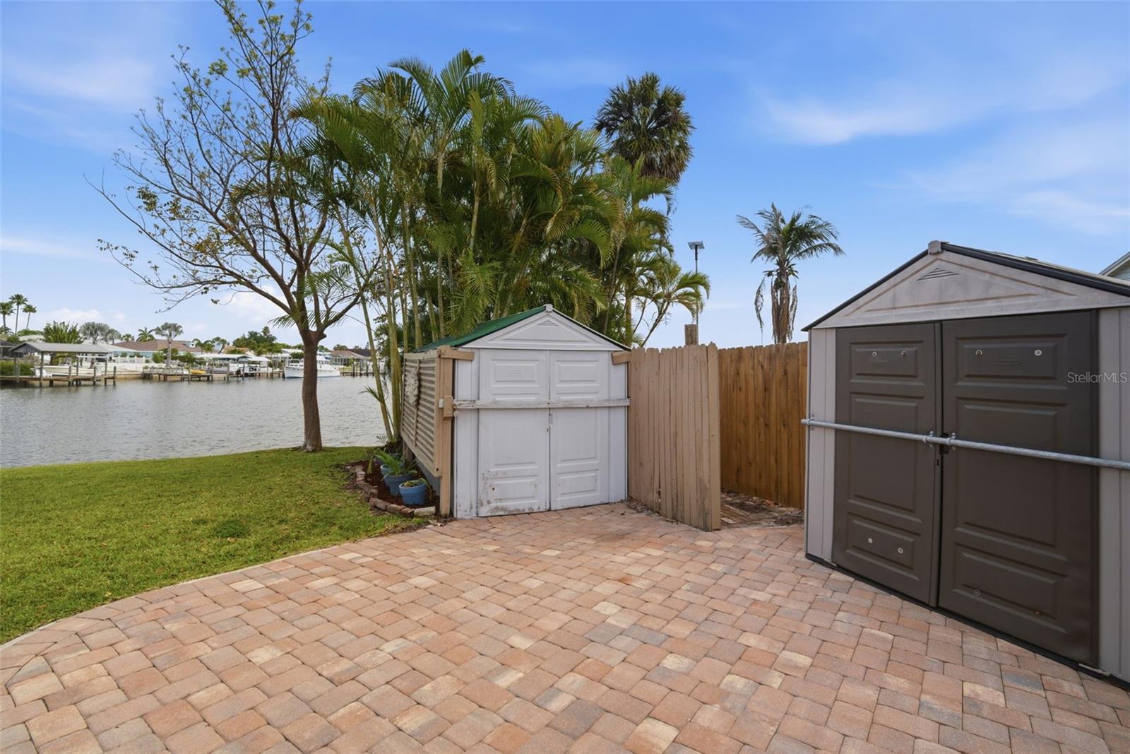 APOLLO BEACH UNIT TWO - Residential
