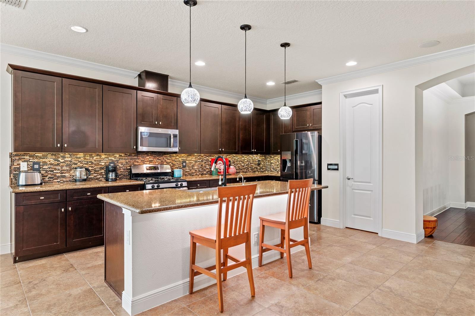 EDEN POINT - Residential