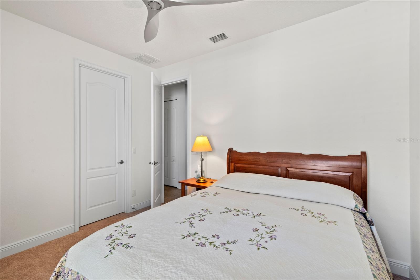 EDEN POINT - Residential