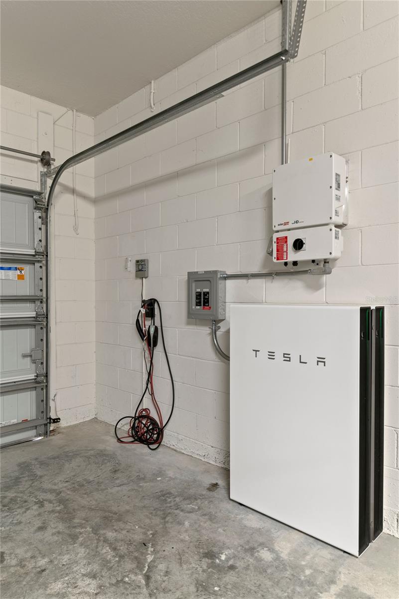 EDEN POINT - Residential