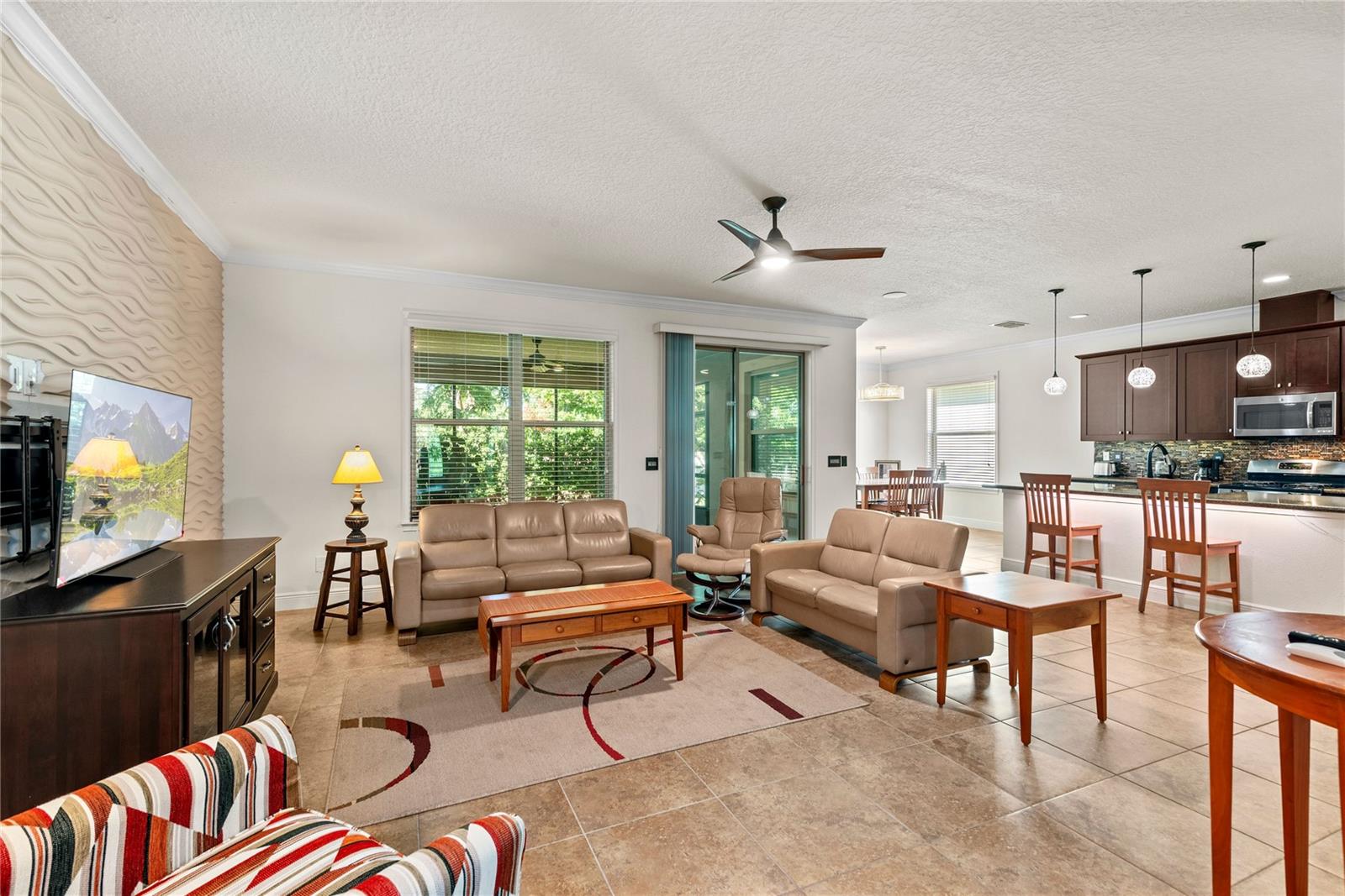 EDEN POINT - Residential