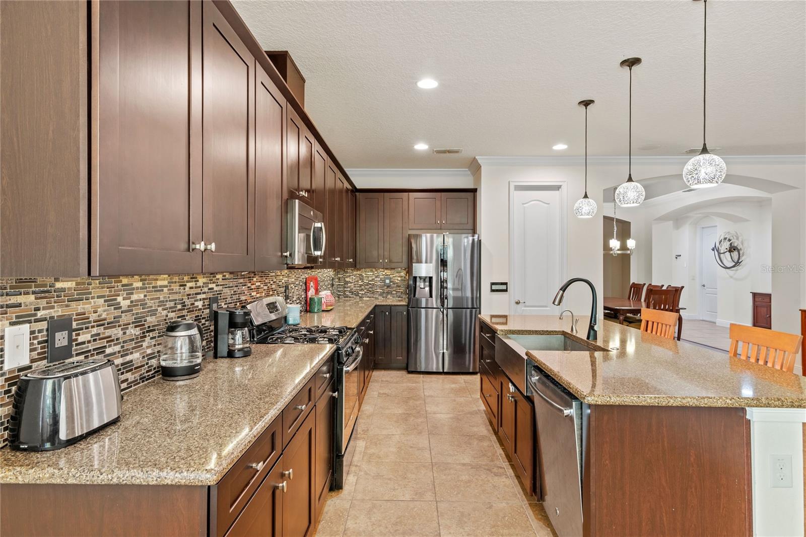 EDEN POINT - Residential