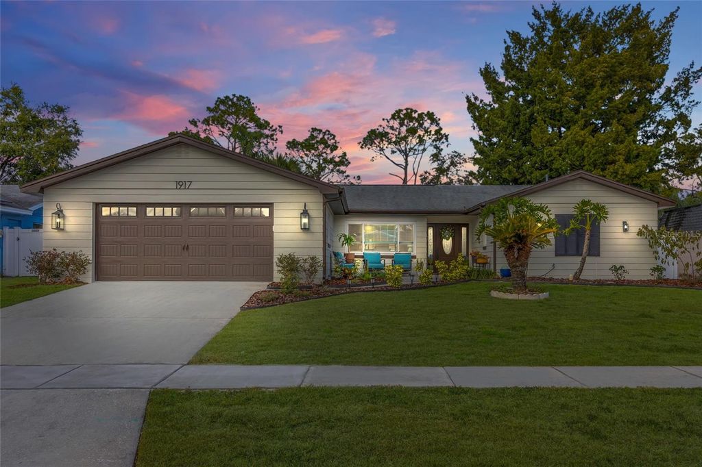 Photo of 1917 Hewett Lane, Maitland, FL 32751 (MLS # L4958843)