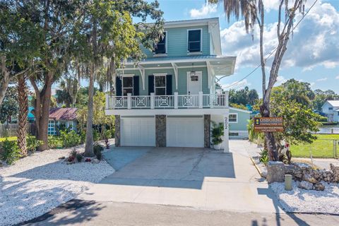 Tiny photo for 202 NE 2nd Avenue, Crystal River, FL 34429 (MLS # OM708725)