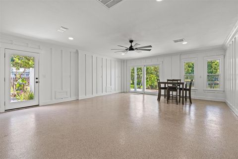 Tiny photo for 202 NE 2nd Avenue, Crystal River, FL 34429 (MLS # OM708725)