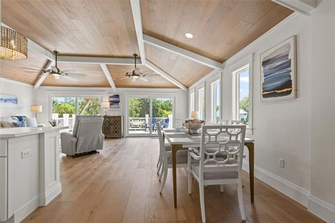 Tiny photo for 202 NE 2nd Avenue, Crystal River, FL 34429 (MLS # OM708725)