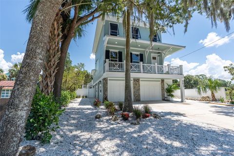 Tiny photo for 202 NE 2nd Avenue, Crystal River, FL 34429 (MLS # OM708725)