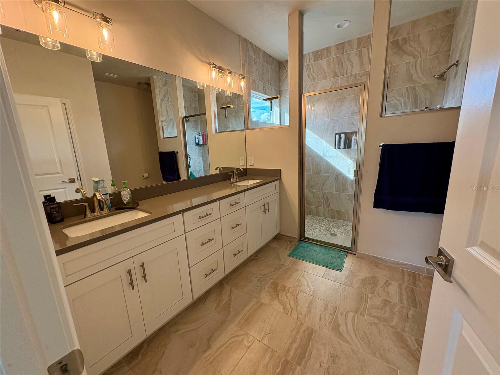 GRAND OAKS AT TOWER PH 2 PB 37 PG 63 - Residential