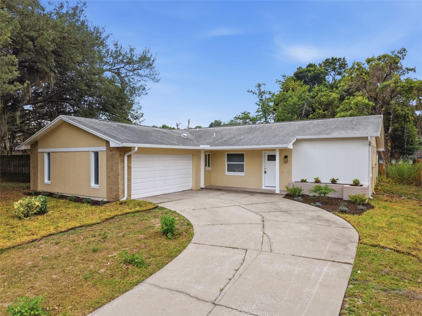 ROLLING OAKS - Residential