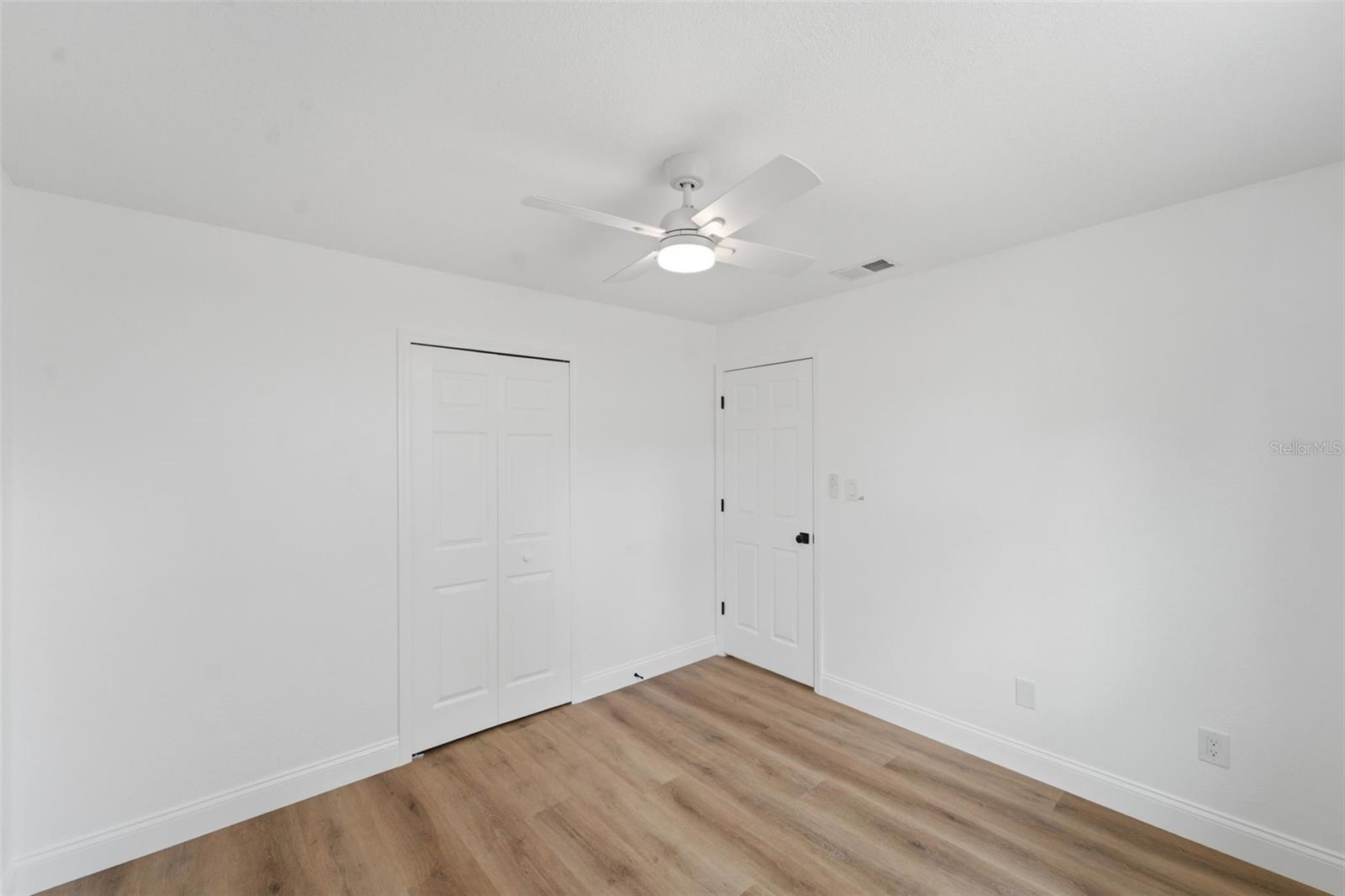 ROLLING OAKS - Residential